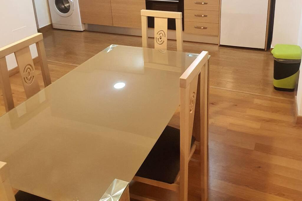 La Línea de la Concepción 4F, Aire Acondic, 80M2, 2 Dormitorios, 4 Huespedes, Wifi Gratis מראה חיצוני תמונה
